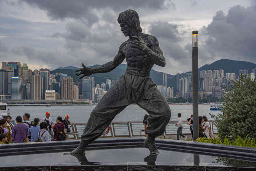 China - Hong Kong 019 - estatua de Bruce Lee